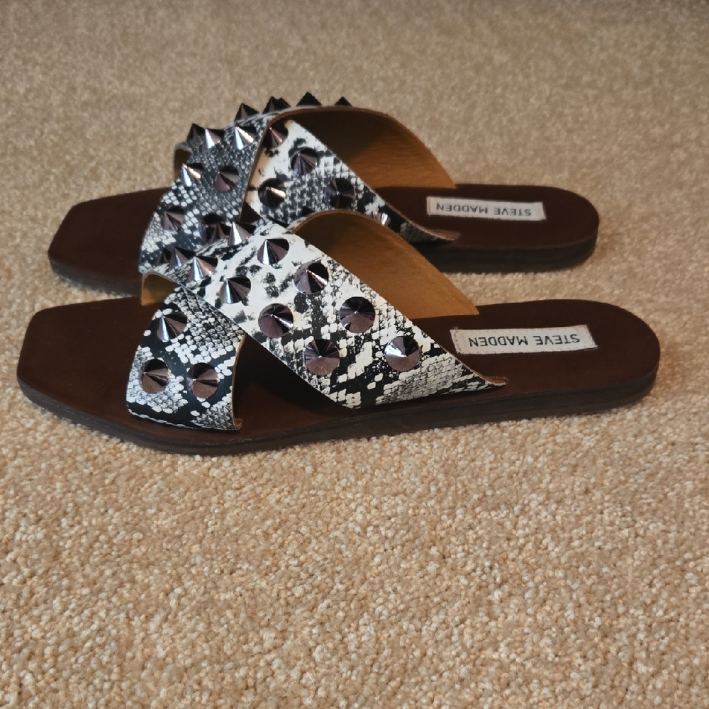 Steve Madden Black and Cream Silver Studded Slides/Sandals
